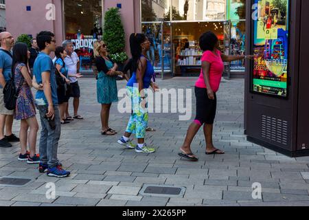 Las Vegas, Nevada.  Der Linq-Promenade, Maschine unter Selfies von Besuchern. Stockfoto