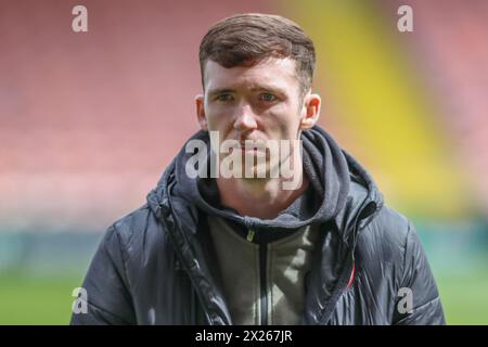 Conor Grant of Barnsley während des Sky Bet League 1 Spiels Blackpool vs Barnsley in Bloomfield Road, Blackpool, Großbritannien, 20. April 2024 (Foto: Alfie Cosgrove/News Images) Stockfoto