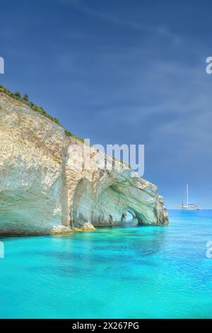 Blick auf die Blauen Höhlen in Zakynthos, Griechenland Stockfoto