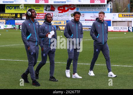 Mansfield, Großbritannien. April 2024. Gillingham-Spieler kommen am 20. April 2024 während des SKY Bet EFL League 2 Spiels von Mansfield Town FC gegen Gillingham Town FC im One Call Stadium in Mansfield, England, Großbritannien. Credit: Every Second Media/Alamy Live News Stockfoto