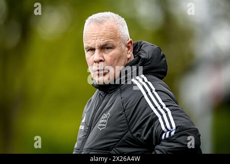 VEENENDAAL, 20-04-2024, Sportpark Panhuis, Fußball, niederländische Betnation Division, Saison 2023 / 2024, Spiel zwischen GVVV und Noordwijk. GVVV-Trainer Gery Vink Stockfoto