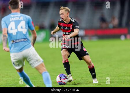 Sydney, Australien. April 2024. Oscar Priestman of the Wanderers kontrolliert den Ball während des A-League Men Rd25 Spiels zwischen den Wanderers und Melbourne City am 20. April 2024 im CommBank Stadium in Sydney, Australien Credit: IOIO IMAGES/Alamy Live News Stockfoto