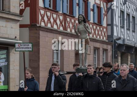 Historischer Karfreitagszug für 350 Jahre mit lebensgroßen Holzschnitzereien aus dem 18. Jahrhundert, Neunkirchen am Brand, Mittelfranken Stockfoto