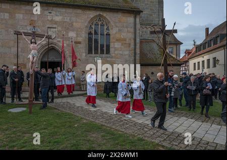 Historischer Karfreitagszug für 350 Jahre mit lebensgroßen Holzschnitzereien aus dem 18. Jahrhundert, Neunkirchen am Brand, Mittelfranken Stockfoto