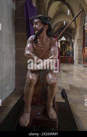 Lebensgroße, geschnitzte Figur Jesu, 350 Jahre alte Prozessionsfigur in der Michaeliskirche, Neunkirchen am Brand, Mittelfranken, Bayern, Deutschland Stockfoto