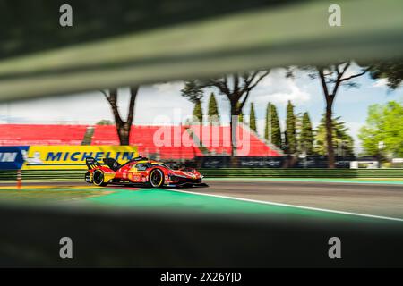 Imola, Bologna, Italien. April 2024. Antonio Fuoco, Fahrer des Ferrari Hypercar Nr. 50 während der Qualifying-Session 6H von Imola, 2. Runde der World Endurance CampiChampionship auf der internationalen Rennstrecke Enzo und Dino Ferrari (Credit Image: © Luca Martini/ZUMA Press Wire) NUR REDAKTIONELLE VERWENDUNG! Nicht für kommerzielle ZWECKE! Quelle: ZUMA Press, Inc./Alamy Live News Stockfoto