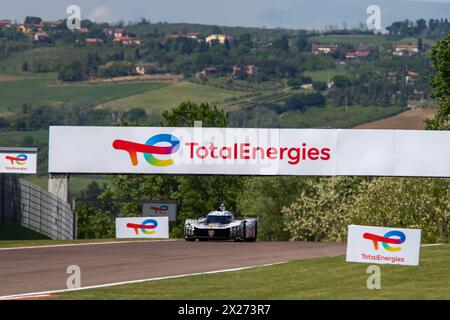 Imola, Italien. April 2024. 6 Stunden Imola, 2. Runde der FIA-Langstrecken-Weltmeisterschaft 2024, auf dem International Circuit Enzo und Dino Ferrari, Imola, Italien am 20. April 2024 während der WEC - 6 Stunden Imola Qualifying Race, Endurance Race in Imola, Italien, 20. April 2024 Credit: Independent Photo Agency/Alamy Live News Stockfoto