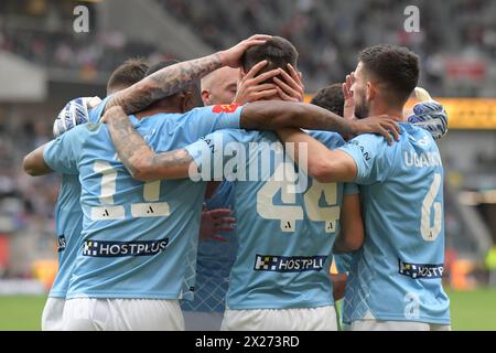 Parramatta, Australien. April 2024. Das Melbourne City FC-Team, das während des 25-Spiels der Isuzu UTE A-League 2023-24 zwischen Western Sydney Wanderers FC und Melbourne City FC im CommBank Stadium zu sehen war. Endergebnis: Melbourne City FC 2:1 Western Sydney Wanderers FC. Quelle: SOPA Images Limited/Alamy Live News Stockfoto