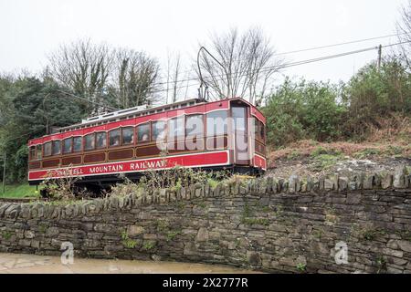Snaefell Mountain Railway, eine überstädtische Straßenbahn, die Douglas, Laxey und Ramsay verbindet. Stockfoto