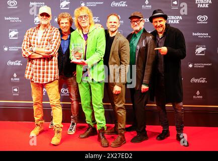 Rost, Deutschland. April 2024. Rust, Deutschland - 19. April 2024: Der 24. Radio Regenbogen Award im Europa-Park mit Band Fury in the Slaughterhouse, Winner Lifetime 2023 Credit: dpa/Alamy Live News Stockfoto