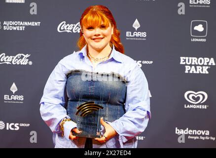 Rost, Deutschland. April 2024. Rust, Deutschland - 19. April 2024: Der 24. Radio Regenbogen Award im Europa-Park mit Newcomerin National 2023, LOI, Leonie Greiner, LOI Credit: dpa/Alamy Live News Stockfoto