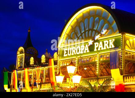 Rust, Deutschland - 19. April 2024: Der 24. Radio Regenbogen Award im Europa-Park mit allgemeiner Atmosphäre vom Parkeingang. Stockfoto