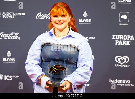 Rost, Deutschland. April 2024. Rust, Deutschland - 19. April 2024: Der 24. Radio Regenbogen Award im Europa-Park mit Newcomerin National 2023, LOI, Leonie Greiner, LOI Credit: dpa/Alamy Live News Stockfoto