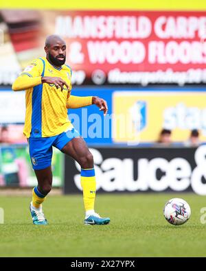 Mansfield, Großbritannien. April 2024. Hiram Boateng aus Mansfield Town beim SKY Bet EFL League 2 Spiel des Mansfield Town FC gegen Gillingham Town FC im One Call Stadium, Mansfield, England, Großbritannien am 20. April 2024 Credit: Every Second Media/Alamy Live News Stockfoto