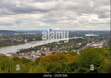 Besuch der Burg Drachenfels in Deutschland Stockfoto