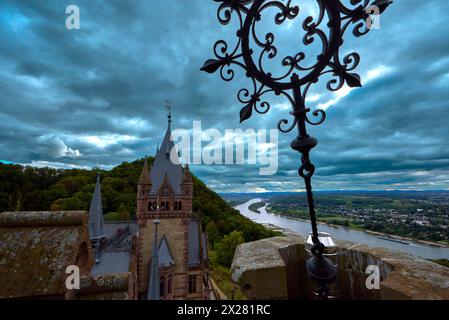 Besuch der Burg Drachenfels in Deutschland Stockfoto