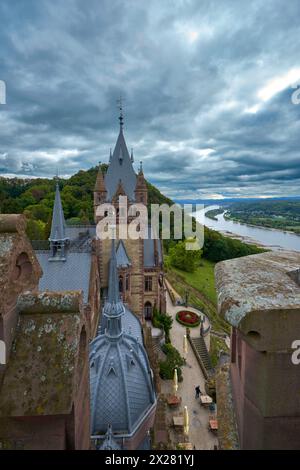 Besuch der Burg Drachenfels in Deutschland Stockfoto