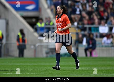 Twickenham, Vereinigtes Königreich. April 2024. PGuiness Womens sechs Nationen. England V Irland. Twickenham Stadium. Twickenham. Aurélie Groizeleau (Schiedsrichter) während des Rugbyspiels der Guinness Womens Six Nations. Quelle: Sport In Pictures/Alamy Live News Stockfoto