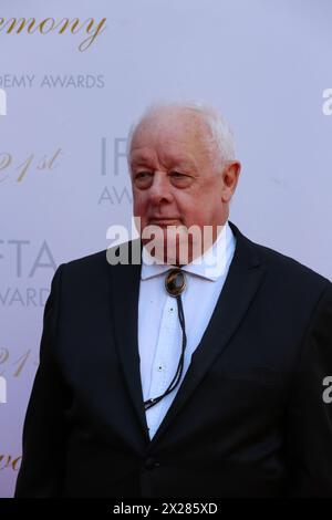 Dublin, Irland. April 2024. Regisseur Jim Sheridan kommt auf dem roten Teppich bei den Irish Film and Television Awards (IFTA) im Dublin Royal Convention Centre. Quelle: Doreen Kennedy/Alamy Live News. Stockfoto