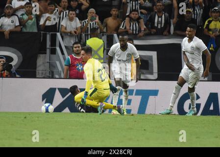 Fortaleza, (CE) 20/04/2024 - Campeonato Brasileiro/Ceará x Goiás - Tadeu durante partida entre Ceará x Goiás disputada na Arena Castelão, em Fortaleza, CE . Partida válida da 1° rodada do Campeonato Brasileiro série B na noite deste sábado (20). Caio Rocha/iShoot (Caio Rocha/iShoot/SPP) Credit: SPP Sport Press Photo. /Alamy Live News Stockfoto