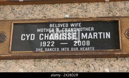 Culver City, Kalifornien, USA 18. April 2024 Schauspielerin/Tänzerin Sid Charisse Grave im Court of Matriarchs im Hillside Memorial Park am 18. April 2024 in Culver City, Los Angeles, Kalifornien, USA. Foto: Barry King/Alamy Stock Photo Stockfoto