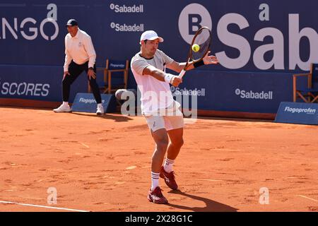 Barcelona, Spanien. April 2024. Dusan Lajovic (SRB), April 20, 2024 - Tennis: Dusan Lajovic im Einzelspiel gegen Stefanos Tsistipas beim Barcelona Open Banc Sabadell Tennis Turnier im Real Club de Tenis de Barcelona in Barcelona, Spanien. Kredit: Mutsu Kawamori/AFLO/Alamy Live News Kredit: Aflo Co. Ltd./Alamy Live News Stockfoto