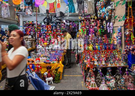 Day of the Dead Merchandise auf dem Jamaica Market in Mexico City, Mexiko Stockfoto