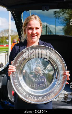 UTRECHT, 21.04.2024 , Stadion Zoudenbalch, Fußball, niederländischer Azerion Vrouwen Eredivisie, Saison 2023 / 2024, während des Spiels FC Utrecht - FC Twente (Frauen), Manager Vrouwenvoetbal KNVB Lucienne Reichardt Stockfoto