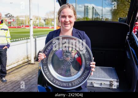 UTRECHT, 21.04.2024 , Stadion Zoudenbalch, Fußball, niederländischer Azerion Vrouwen Eredivisie, Saison 2023 / 2024, während des Spiels FC Utrecht - FC Twente (Frauen), Manager Vrouwenvoetbal KNVB Lucienne Reichardt Stockfoto