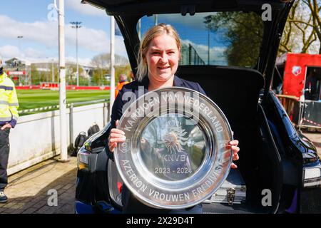 UTRECHT, 21.04.2024 , Stadion Zoudenbalch, Fußball, niederländischer Azerion Vrouwen Eredivisie, Saison 2023 / 2024, während des Spiels FC Utrecht - FC Twente (Frauen), Manager Vrouwenvoetbal KNVB Lucienne Reichardt Stockfoto