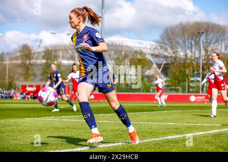 UTRECHT, 21-04-2024, Stadion Zoudenbalch, Fußball, niederländische Azerion Vrouwen Eredivisie, Saison 2023/2024, während des Spiels FC Utrecht - FC Twente (Frauen), FC Twente Frauenspielerin Liz Rijsbergen Credit: Pro Shots/Alamy Live News Stockfoto