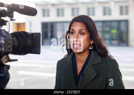 London, Großbritannien. April 2024. Claire Coutinho, Staatssekretärin für Energiesicherheit und Net Zero, am Sonntag bei der BBC mit Laura Kuenssberg Credit: Karl Black/Alamy Live News Stockfoto