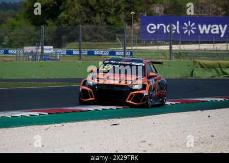 Rundkurs Vallelunga, Rom, Italien 20-04-2024 - FIA TCR World Tour. Qualifizieren. John Filippi (Audi, Volcano Motorsport) in Aktion auf der Rennstrecke. Foto: Fabio Pagani/Alamy Live News Stockfoto