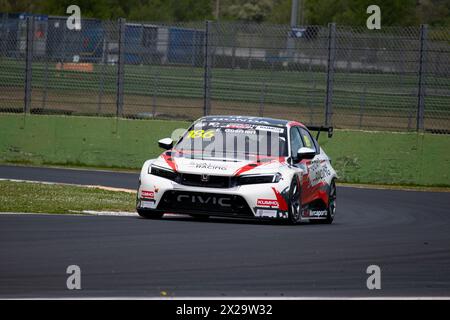 Rundkurs Vallelunga, Rom, Italien 20-04-2024 - FIA TCR World Tour. Qualifizieren. Esteban Guerrieri (Honda, GOAT Racing) in Aktion auf der Rennstrecke. Foto: Fabio Pagani/Alamy Live News Stockfoto