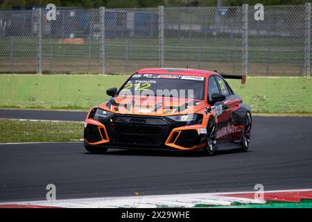 Rundkurs Vallelunga, Rom, Italien 20-04-2024 - FIA TCR World Tour. Qualifizieren. Sami Taoufik (Audi, Volcano Motorsport) in Aktion auf der Rennstrecke. Foto: Fabio Pagani/Alamy Live News Stockfoto