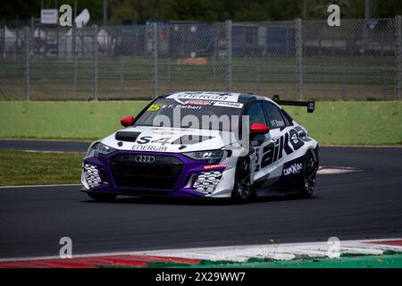 Rundkurs Vallelunga, Rom, Italien 20-04-2024 - FIA TCR World Tour. Qualifizieren. Filippo Barberi (Audi, Aikoa Racing) in Aktion auf der Rennstrecke. Foto: Fabio Pagani/Alamy Live News Stockfoto