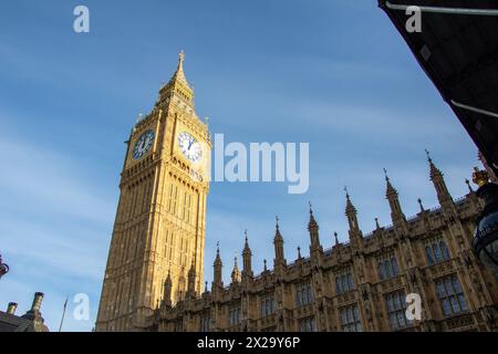 Blick auf Big Ben im Elizabeth Tower vom Old Palace Yard Stockfoto