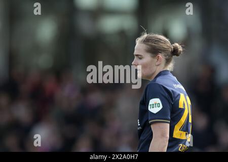 UTRECHT - Taylor Ziemer von den Frauen des FC Twente nach dem Spiel der niederländischen Azerion-Frauen zwischen dem FC Utrecht und dem FC Twente im Sportkomplex Zoudenbalch am 21. April 2024 in Utrecht, Niederlande. ANP JEROEN PUTMANS Stockfoto