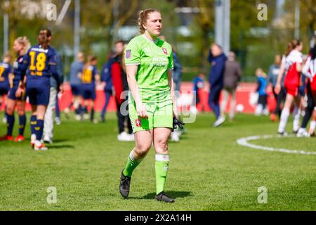 UTRECHT, 21-04-2024, Stadion Zoudenbalch, Fußball, niederländischer Azerion Vrouwen Eredivisie, Saison 2023/2024, während des Spiels FC Utrecht - FC Twente (Frauen), FC Twente Frauen Torhüterin Leonie Doege Credit: Pro Shots/Alamy Live News Stockfoto