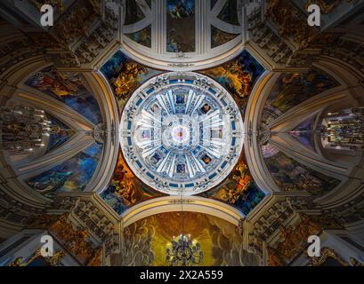 Cúpula de la Capilla de Santa Teresa en la iglesia de San José, Madrid Stockfoto