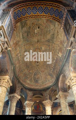 Poitiers, ehemalige Kollegiatskirche Notre-Dame-la-Grande, Fresken im Chorgewölbe Stockfoto