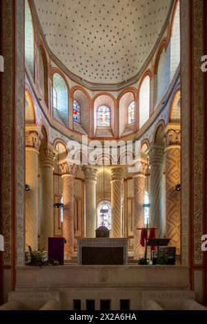 St-Savin-sur-Gartempe, ehemalige Abteikirche, Blick in den Chor Stockfoto