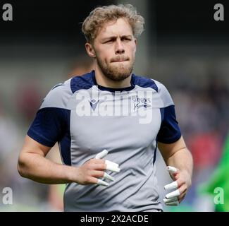 Salford, Lancashire, Großbritannien. 21. April 2024; Salford Community Stadium, Salford, Lancashire, England; Gallagher Premiership Rugby, Sale Sharks versus Harlequins; Gus Warr of Sale Sharks wärmt sich vor dem Spiel auf Guthaben: Action Plus Sports Images/Alamy Live News Stockfoto