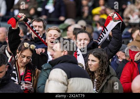 Rotterdam, Niederlande. April 2024. Rotterdam - Fans beim KNVB Cup Finale/KNVB Bekerfinale zwischen Feyenoord und NEC im Stadion Feijenoord de Kuip am 21. April 2024 in Rotterdam, Niederlande. Credit: Box to Box Pictures/Alamy Live News Stockfoto