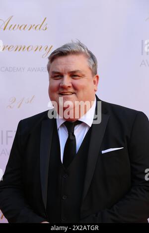 Dublin, Irland. April 2024. Simon Delaney kommt auf dem roten Teppich bei den Irish Film and Television Awards (IFTA) im Dublin Royal Convention Centre an. Quelle: Doreen Kennedy/Alamy Live News. Stockfoto