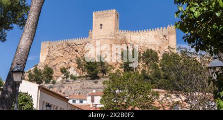 Schloss Almansa, nationales historisches und künstlerisches Denkmal, 14. Jahrhundert auf den Überresten von Almohad, Almansa, Provinz Albacete, Castilla-La Mancha, Spanien Stockfoto