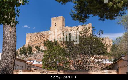 Schloss Almansa, nationales historisches und künstlerisches Denkmal, 14. Jahrhundert auf den Überresten von Almohad, Almansa, Provinz Albacete, Castilla-La Mancha, Spanien Stockfoto