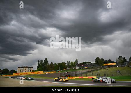 Imola, Frankreich. April 2024. © PHOTOPQR/OUEST FRANCE/Franck Dubray ; Imola ; 21/04/2024 ; Sport Automobile WEC championnat du Monde d' Endurance sur le Circuit d' Imola en Italie. (Foto Franck Dubray) - Ausdauerrennen - WEC - 6 Stunden Imola Qualifiyng Race 21. APRIL 2024 Credit: MAXPPP/Alamy Live News Stockfoto