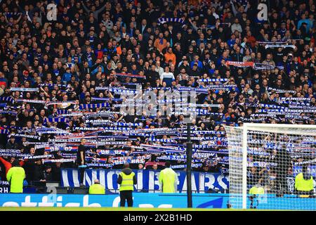 Glasgow, Schottland. 21. April 2024; Hampden Park, Glasgow, Schottland: Halbfinale des Scottish Cup Football, Rangers versus Heart of Midlothian; Rangers Fans Credit: Action Plus Sports Images/Alamy Live News Stockfoto