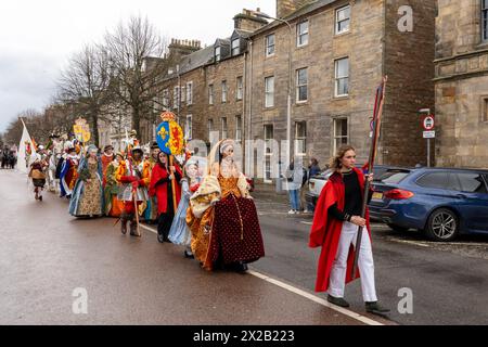 Die Kate Kennedy-Prozession, eine jährliche Veranstaltung in St. Andrews, Schottland, Großbritannien, mit einer Parade kostümierter Charaktere. Stockfoto